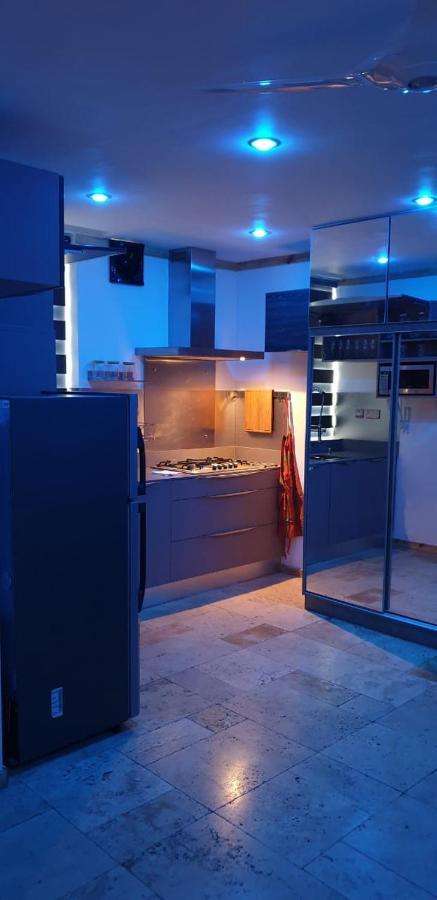 5 Star Smart Studio 30M2 Flic en Flac Luaran gambar